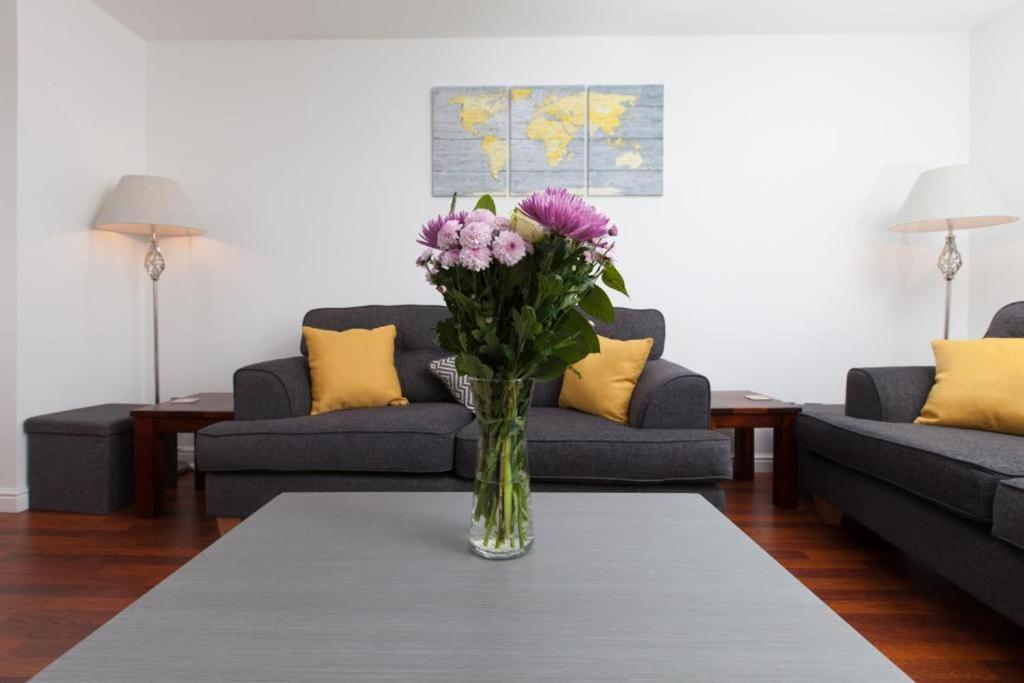Super Prime Park View Duloch By Tba Apartment Dunfermline Bagian luar foto